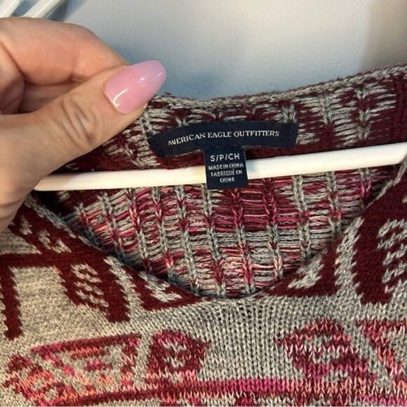 American Eagle Outfitters Aztec Gray Pink V-Neck Hooded Sweater Size Small - Picture 3 of 6
